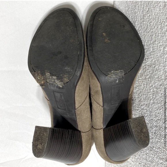 Soft Moc Taupe Faux Suede Lace Up Chunky Heel Ankle Boots Booties 8.5 - Picture 6 of 13